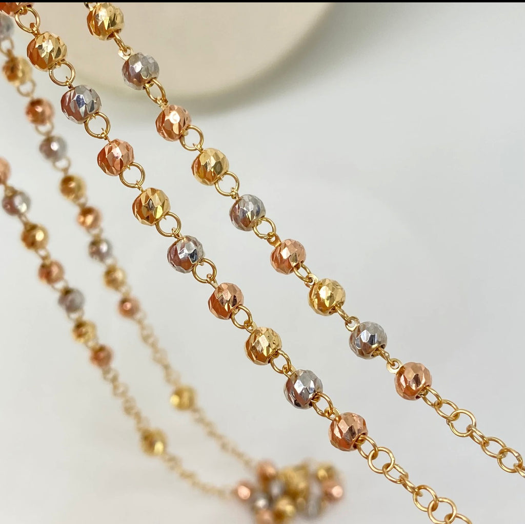 Rosario Virgen Maria circones blancos / bolas diamantadas 5 / 4 mm Tres Oros 18K / 11,12 gr / 55 cm *+