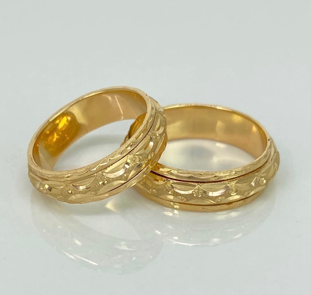 Anillo argollas matrimoniales articulables con circones Oro amarillo 18K | Talla 7/10 | 12 gr *