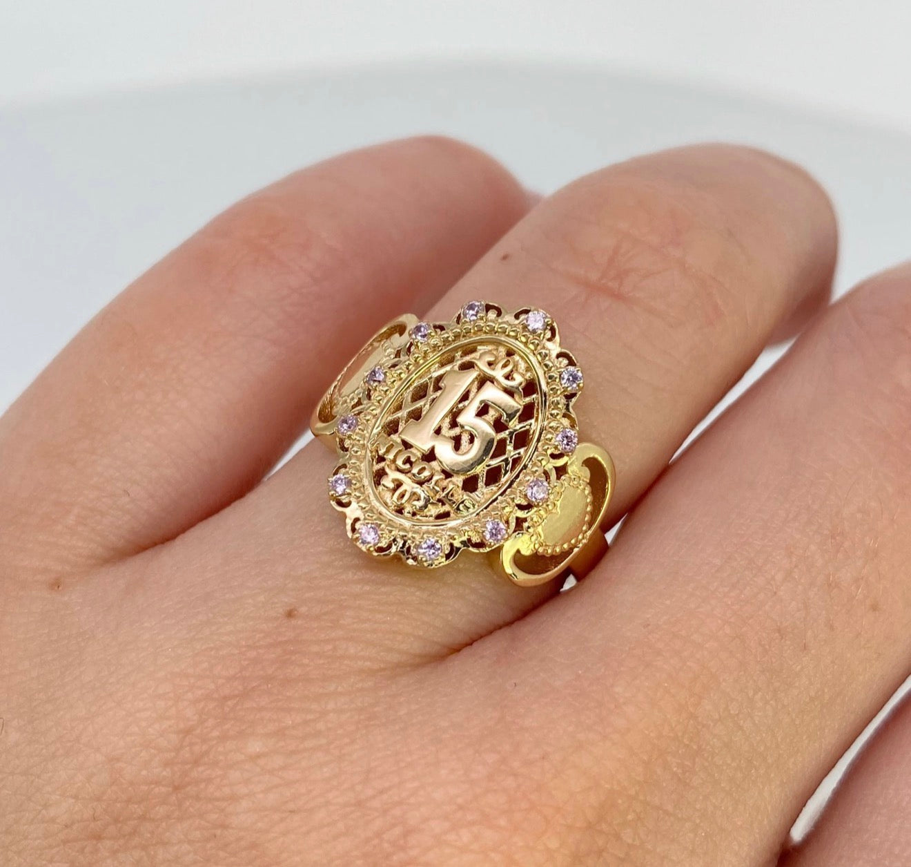 Anillo 15años Oro amarillo 18K | Talla 6 | 6,76 gr *